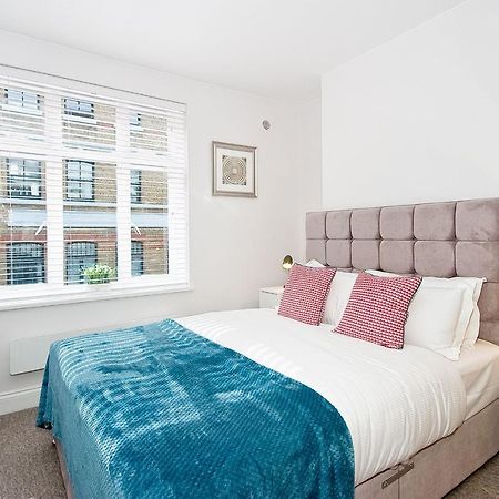 F4 Greek Street By City Living Londen Buitenkant foto